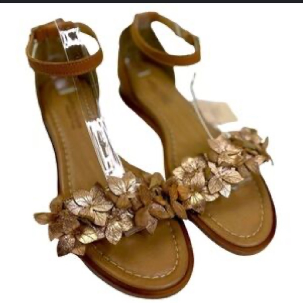 Elegant Floral Brown Sandals